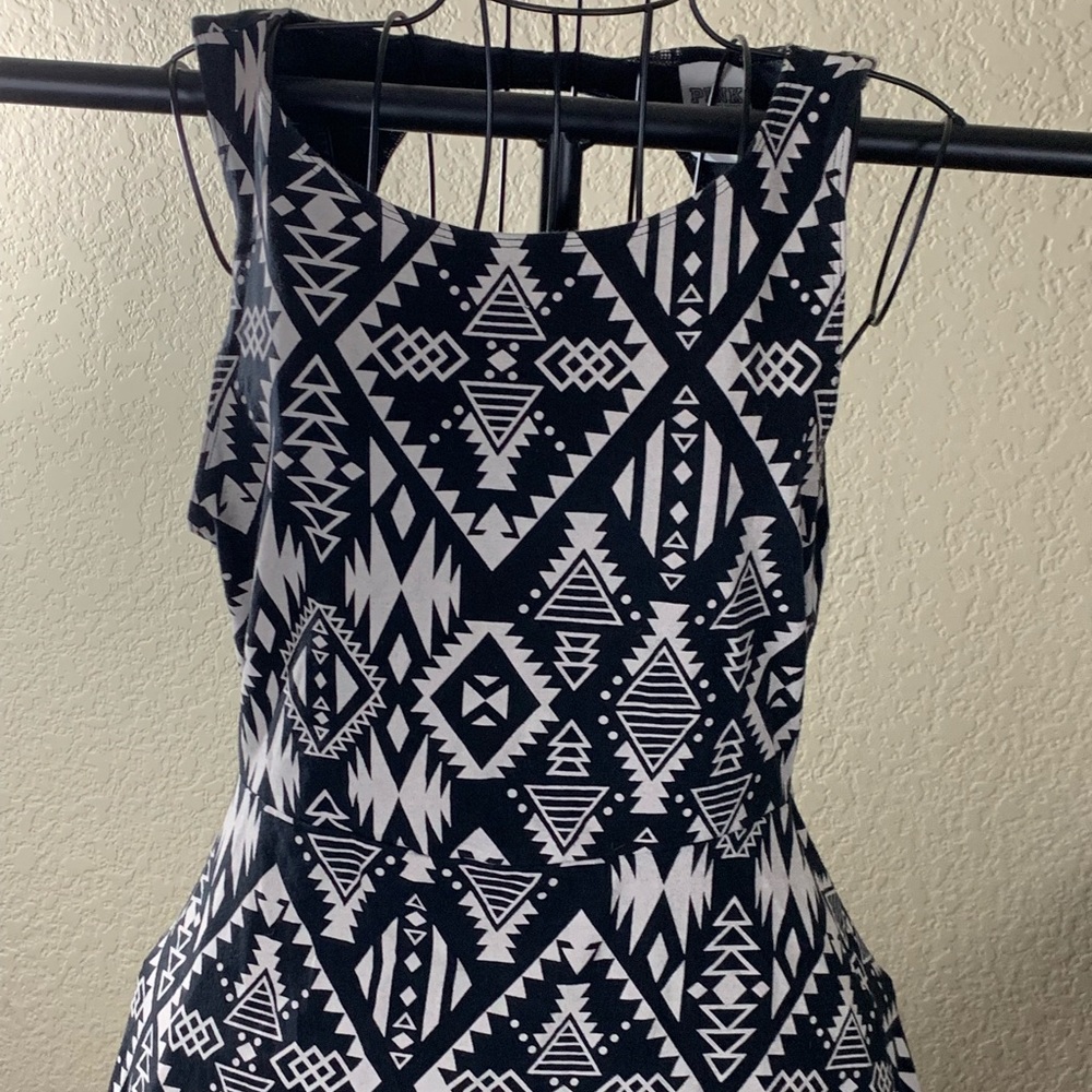 ✨Victoria Secret: Pink TRIBAL BLACK/ WHITE DRESS